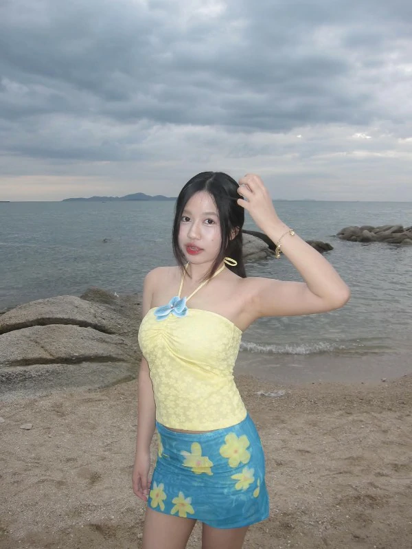 mammot2040 สาวน้อย